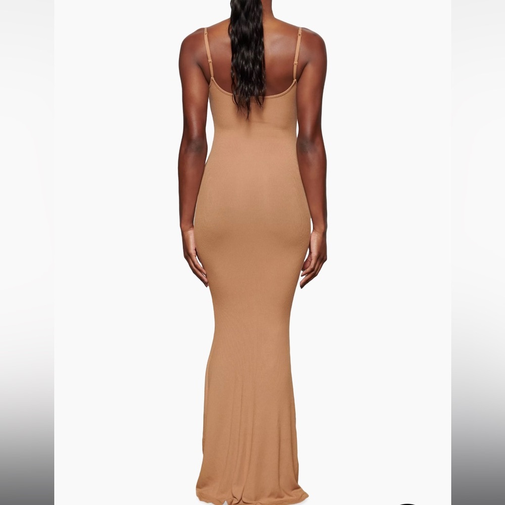 SKIMS Dress - Picture 3 of 4